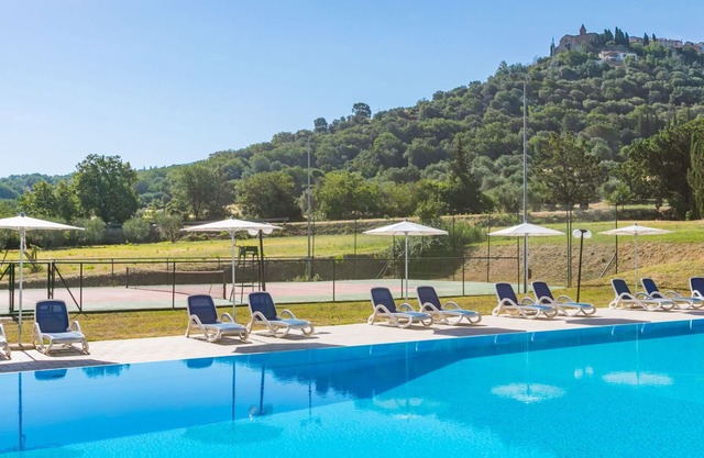 Beautiful apartment for 2 people with pool, WIFI, TV, terrace and parking