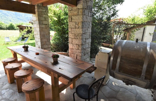 Precioso apartamento para 3 personas con WIFI, TV, patio, mascotas permitida y aparcamiento