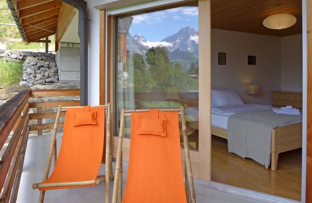 Precioso apartamento para 5 personas con WIFI, TV y balcón