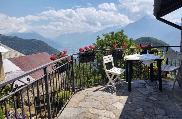 Precioso apartamento para 7 personas con WIFI, TV, patio y mascotas permitida