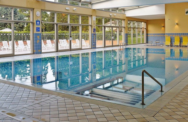 Hermoso apartamento para 4 personas con A/C, piscina, TV, balcón, mascotas permitida y aparcamiento