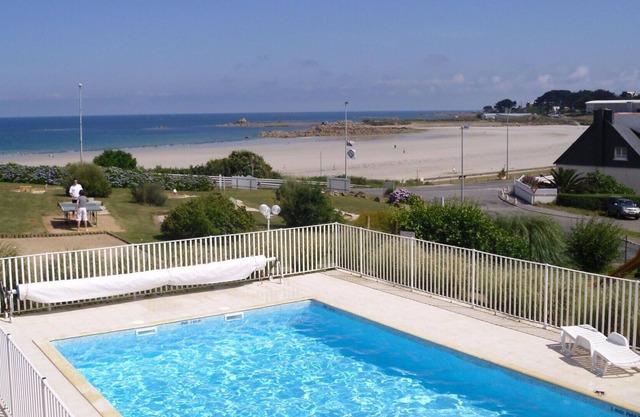 Precioso apartamento para 2 personas con WIFI, piscina, TV, mascotas permitida y aparcamiento