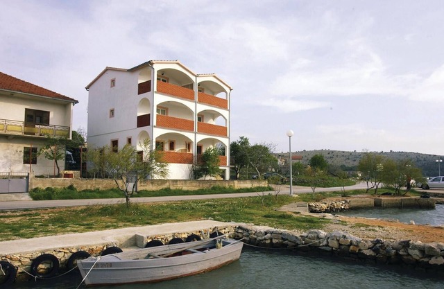 Hermoso apartamento en Jadrtovac