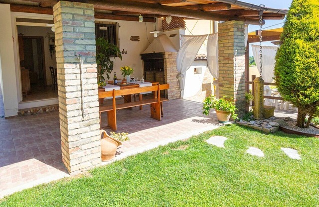 Hermoso apartamento en villa para 6 personas con WIFI, A/C, TV, balcón y aparcamiento