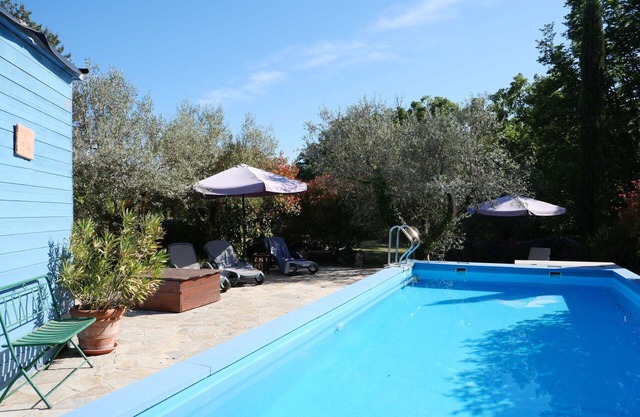 Bonito apartamento en villa con piscina, terraza, mascotas permitida y aparcamiento
