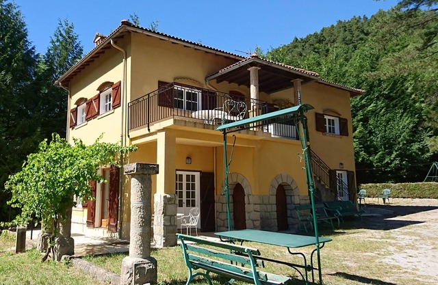 Precioso apartamento en una casa en el corazón de Provenza