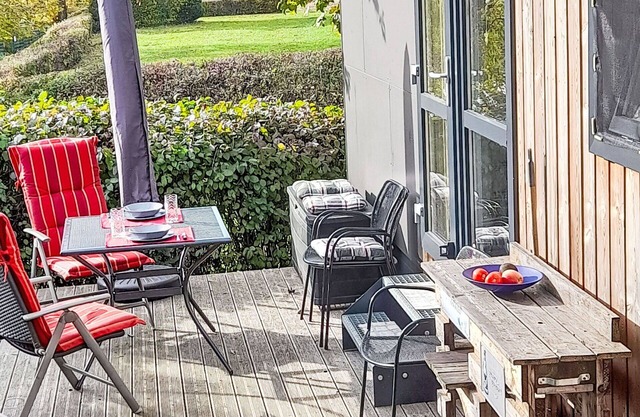 Hermoso apartamento en villa con WIFI, A/C, TV, terraza, mascotas permitida y aparcamiento