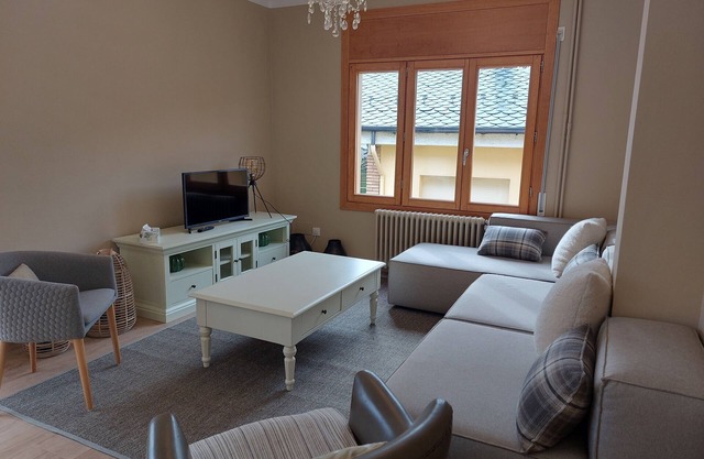 Precioso apartamento en Llivia con WiFi y piscina