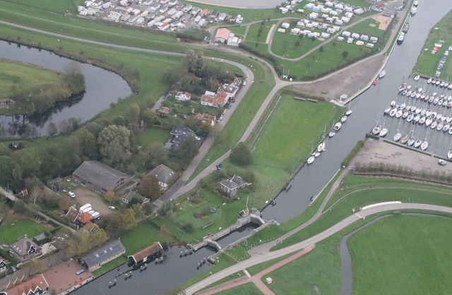 Beautiful apartment in historical Edam, 30 min from Amsterdam, 150 m Markermeer