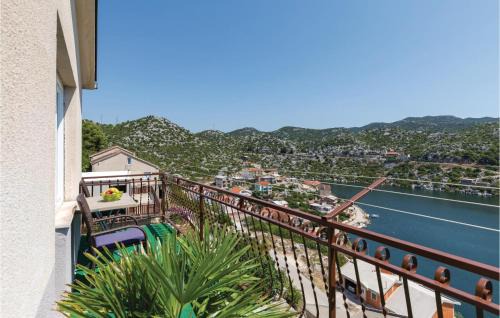Beautiful Apartment In Ploce With Kitchen