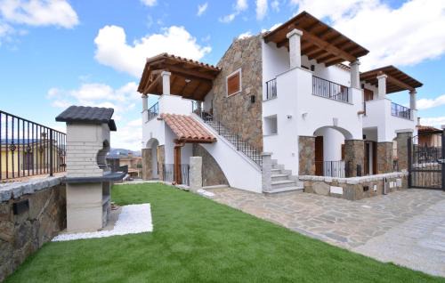 Beautiful Apartment In Olia Speciosa