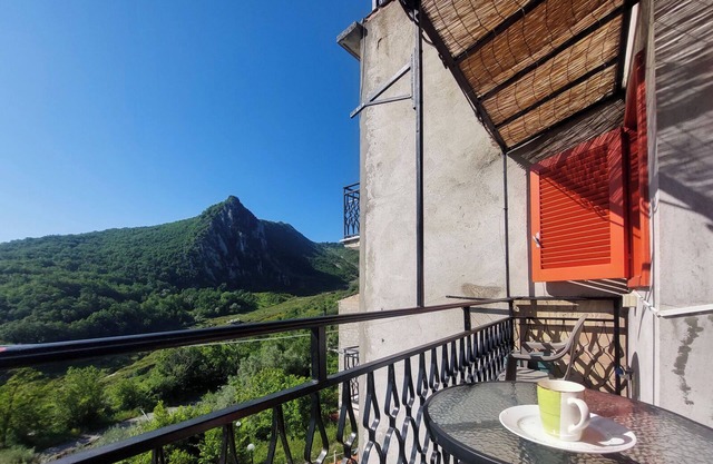 Beautiful apartment with a fantastic balcony view
