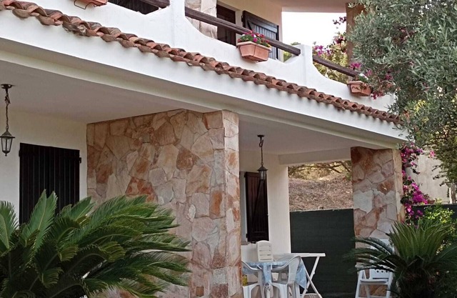 BEAUTIFUL APARTMENT IN VILLA WITH SEA VIEW