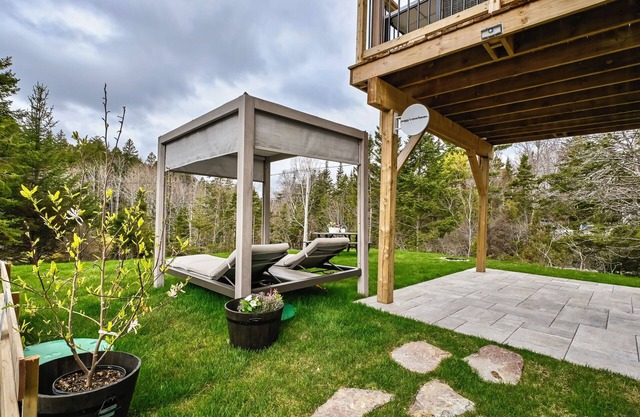 Beautiful Apartment on Peggys Cove Rd in Seabright
