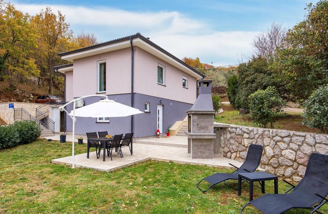 Alojamiento de 1 habitaciones en Golovik
