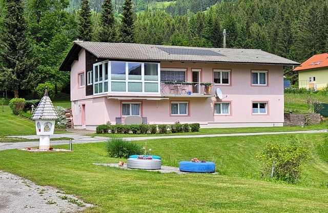 Beautiful apartment with mountain views