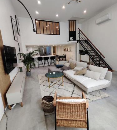 Beautiful apartments & Loft in Beziers center