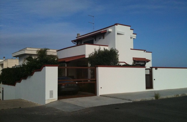 Hermosa villa de arquitecto, vista al mar, WiFi