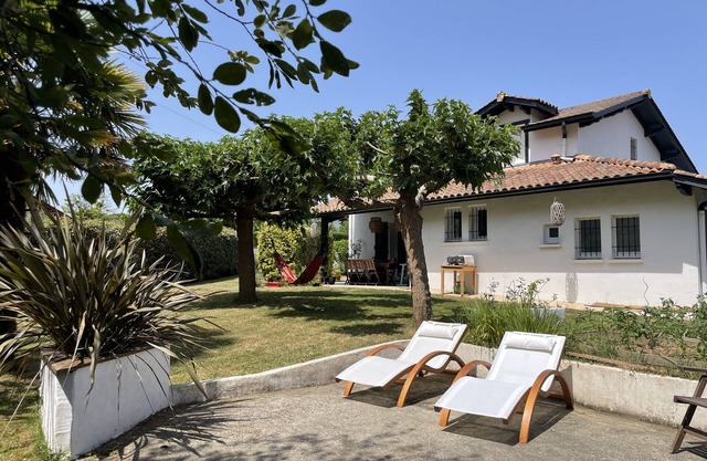 Hermosa villa vasca ubicada al lado de las playas de Bidate, Guéthary y Biarritz