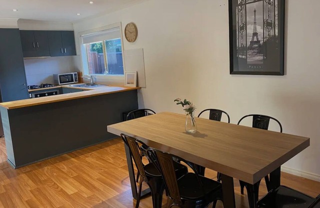 Beautiful Bayswater Location 3BR Home by Dandenong Creek