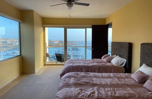Beach house with amazing views of the Ocean, La Marina and the Hills.