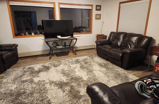 Beautiful beachfront close to town and eaglecrest