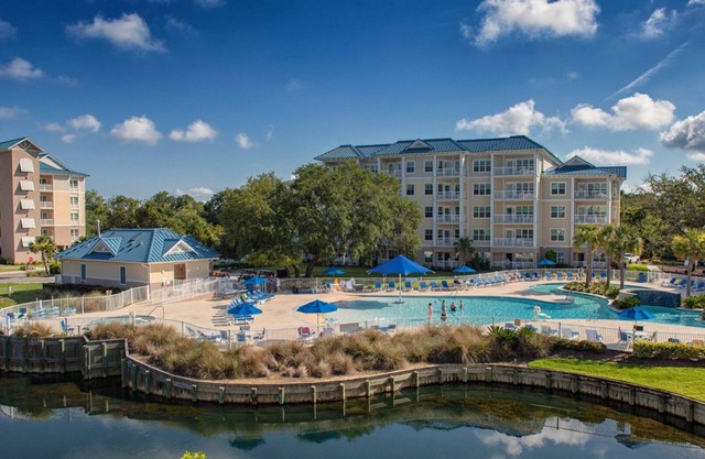 Beautiful Bluewater Resort and Marina. Two Bedroom/ Two Bathroom.