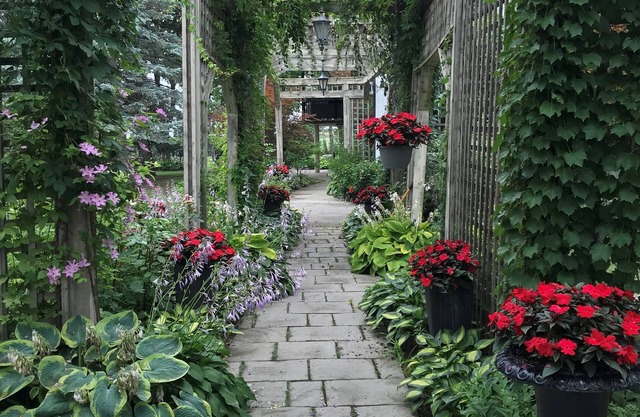 Beautiful Bungalow w/Breathtaking Garden & Open Basement for Family Gatherings!