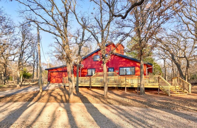 Beautiful cabin in the woods