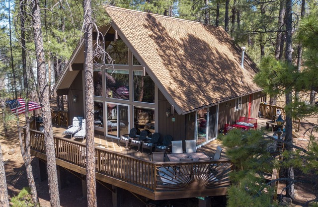 Nuevo listado: Hermosa cabaña en los pinos en Cul-de-sac