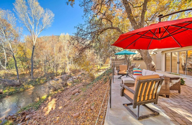 Beautiful Cabin w/ Deck on East Verde River!