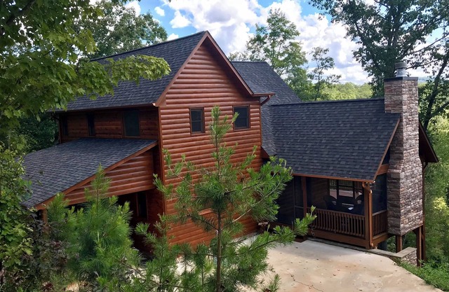 Beautiful cabin w/mountain views - 3bdrms/2 baths, rec room, wrap around porch