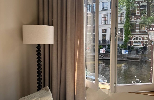 Beautiful Canal apartment in city center Amsterdam