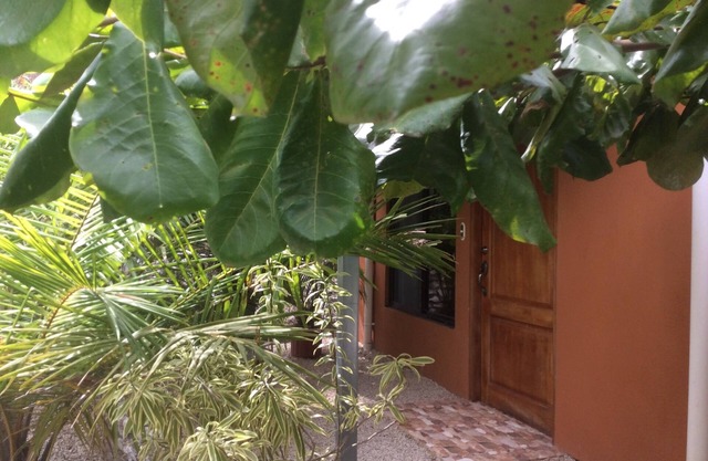 Hermosa casita "La Felicidad" cerca de Samara