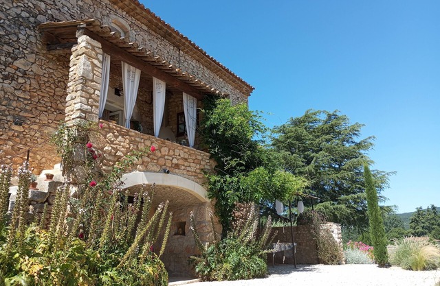 Beautiful century-old farmhouse, large converted vaulted room, land & swimming pool