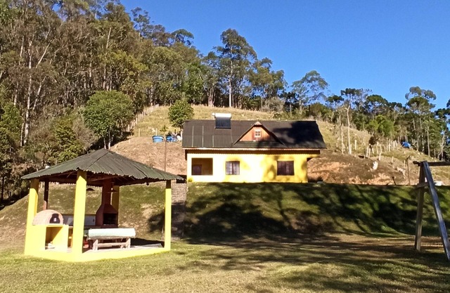 Lindo chalet de 2 habitaciones, situado en Delfim Moreira-MG, a 1350m de altitud