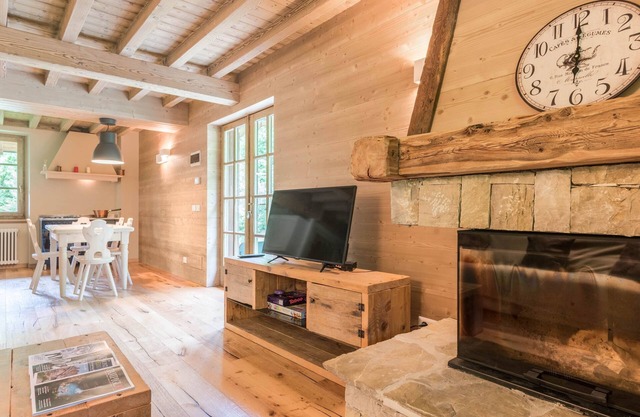 Precioso Chalet dell'Orso con Wi-Fi, bañera de hidromasaje y jardín privado