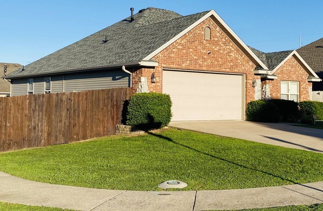 Beautiful! Close to Museums, MTB Trails, King Bed!