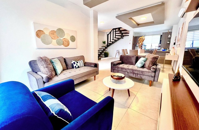 Hermoso Alojamiento completo en Manta con piscina y en Condominio Privado