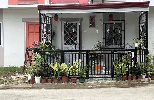 Beautiful Compostela Townhouse & Breakfast Included