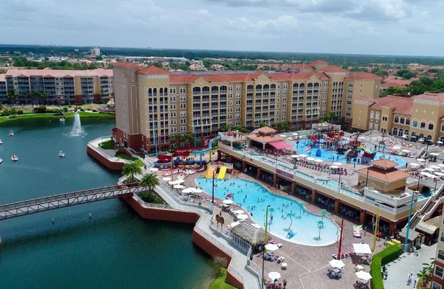 Beautiful Condo Near Disney World