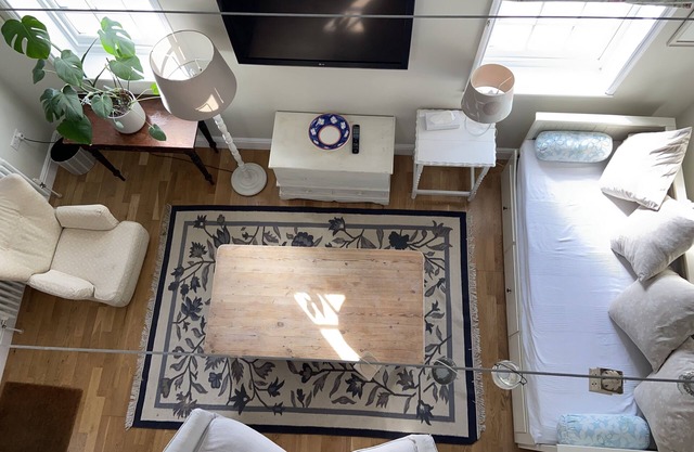 Beautiful cosy studio close to central London