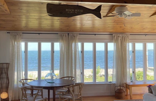 Beautiful Cottage With Private Beach/ Ocean Views