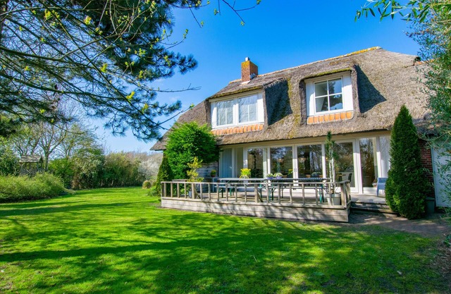 Beautiful country house with sauna, large garden