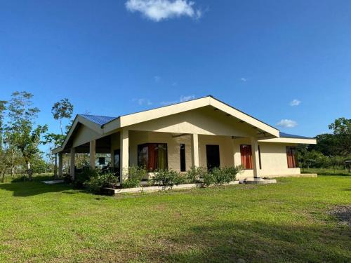 Beautiful country house with a view of the Tenorio volcano