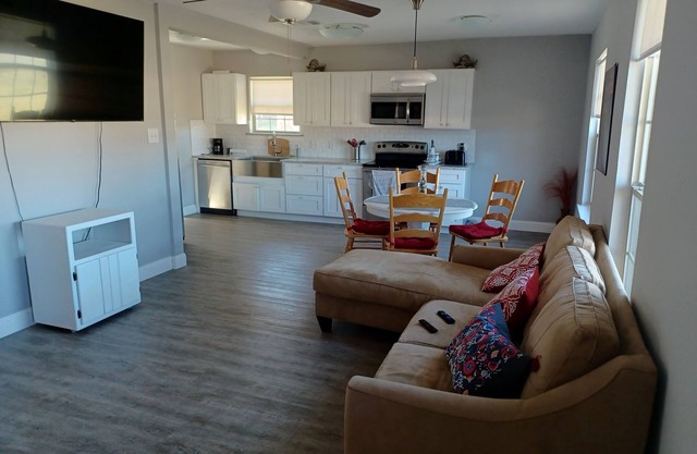 BEAUTIFUL COZY HOUSE FOR YOUR FAMILY!!!