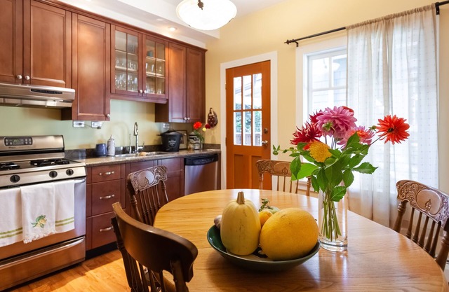 Hermoso, acogedor 3BR en Posh Kitsilano, una visita obligada!