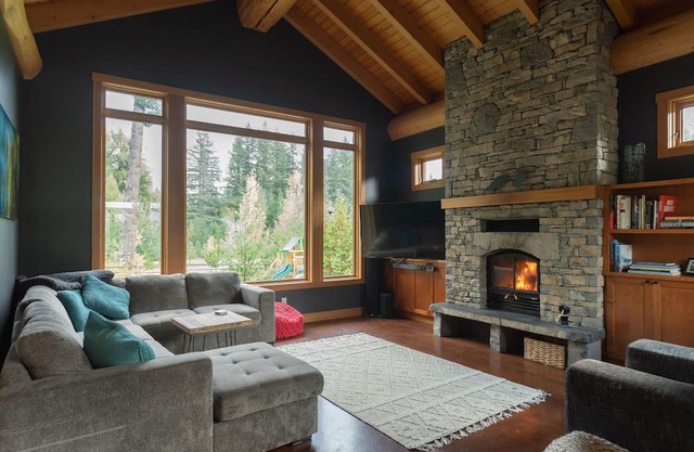 Beautiful custom artisan home on 3 acres