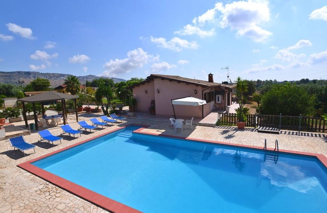 Hermosas famileinfreundliches Casa unifamiliar con piscina privada.