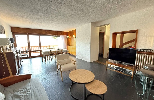 Beautiful detached house facing the slopes